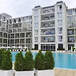 Private 1st Line Appartamento