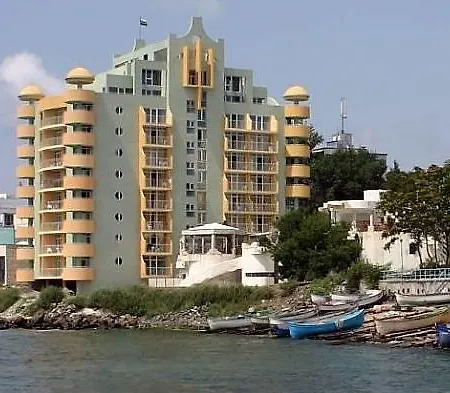 아파트 Private 1st Line 포마리