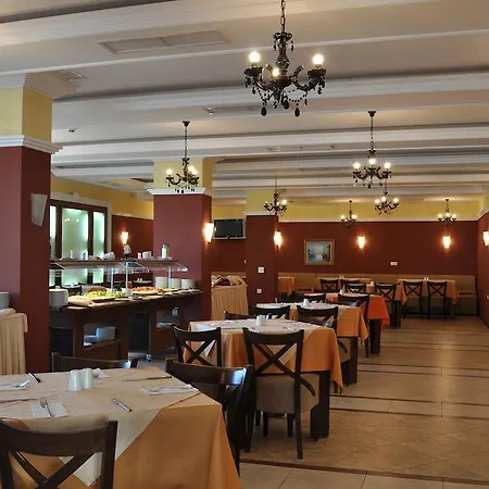 Private 1st Line 아파트 *